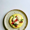 Паровые куриные котлеты под сырным соусом с картофельным пюре Бломанже